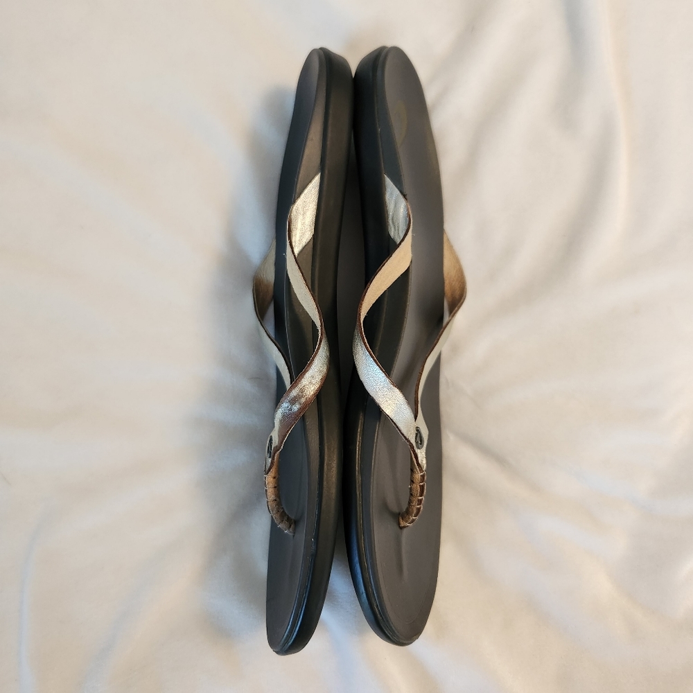 Olukai womens size 11 Ho'opio leather arch support metallic strap sandals - Picture 5 of 9